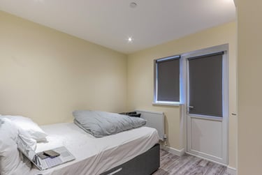 2 bed house, Cyril Crescent, Adamstown, Cardiff, CF241DQ - Image 7